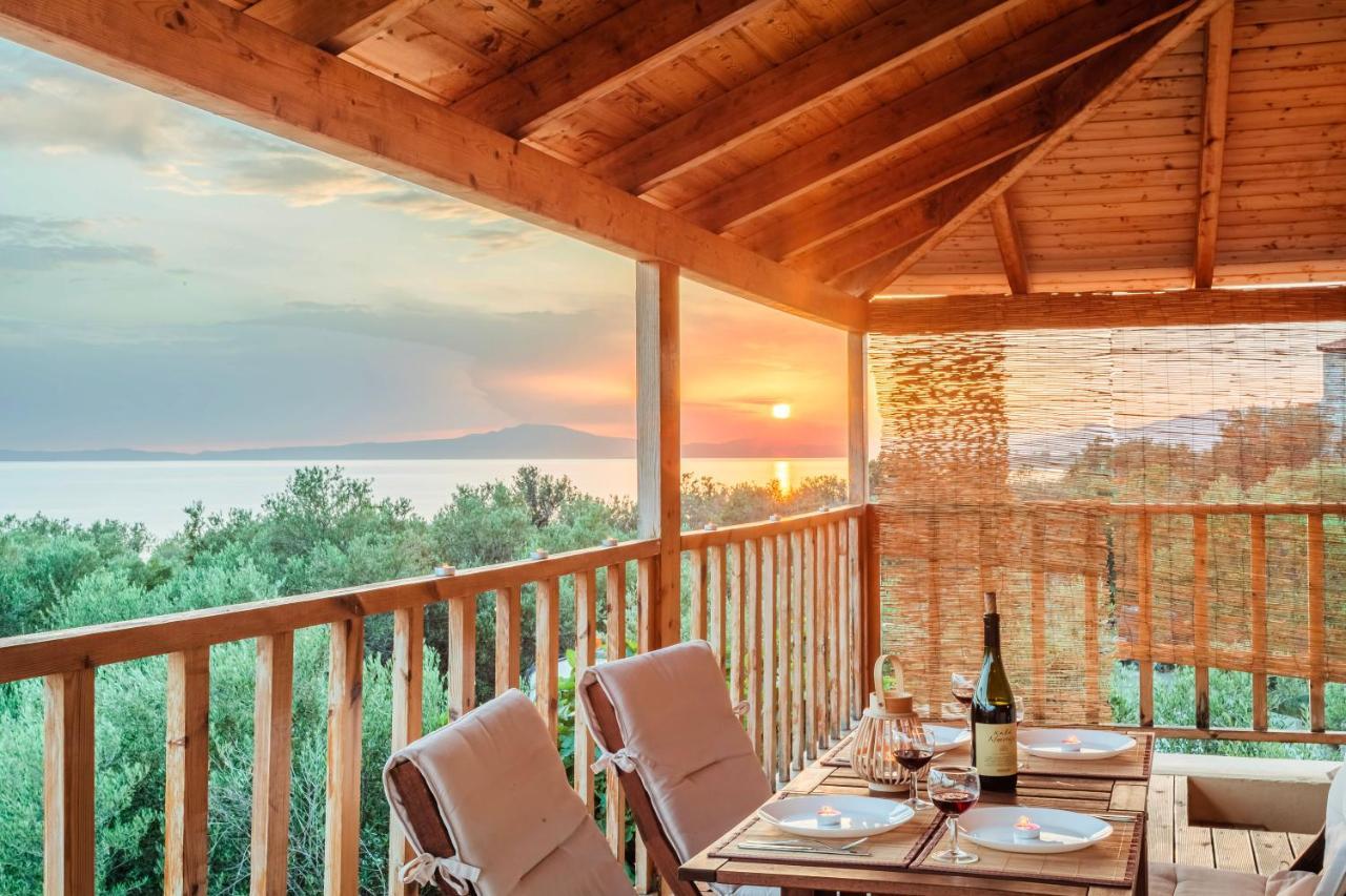Selinitsa Stone Studio - Mani Seaview Retreat Agios Nikolaos  Exterior photo