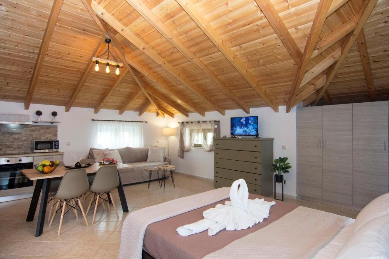 Selinitsa Stone Studio - Mani Seaview Retreat Agios Nikolaos  Exterior photo